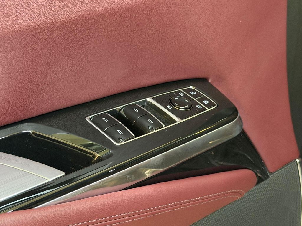 2026 Cadillac ESCALADE ESV LUXURY thumbnail 24