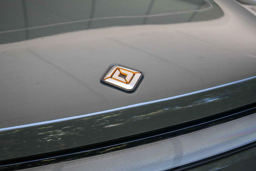 صورة 10 لـ 2024 Rivian R1S LAUNCH EDITION QUAD MOTOR LARGE PACK