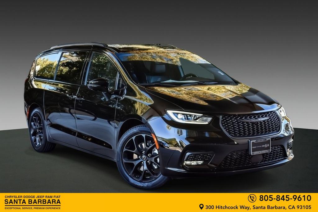 New 2026 Chrysler Pacifica Limited