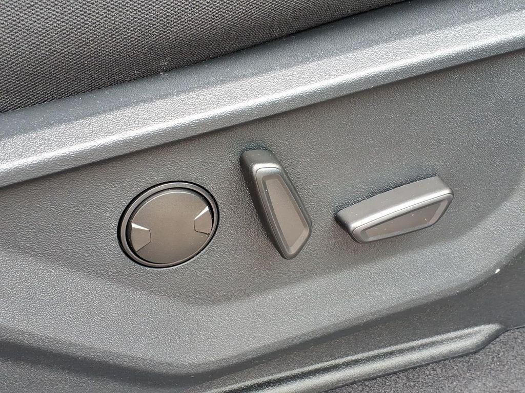 صورة مصغرة 15 لـ 2026 FORD F-150 XLT