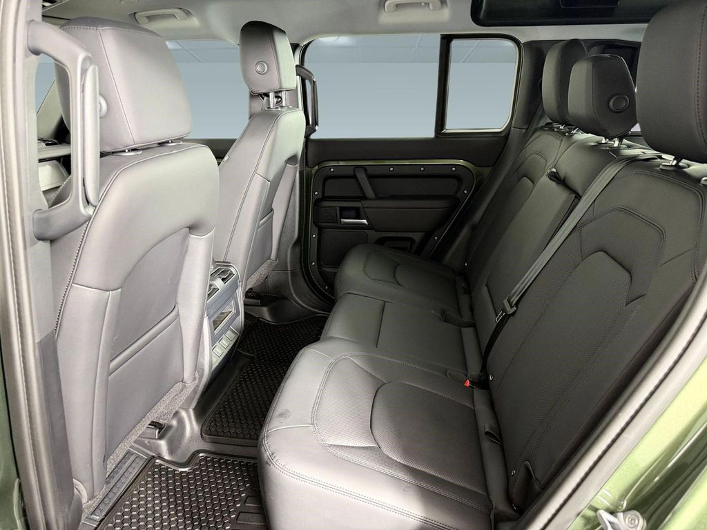 2026 LAND Rover DEFENDER P300 S 缩略图 21