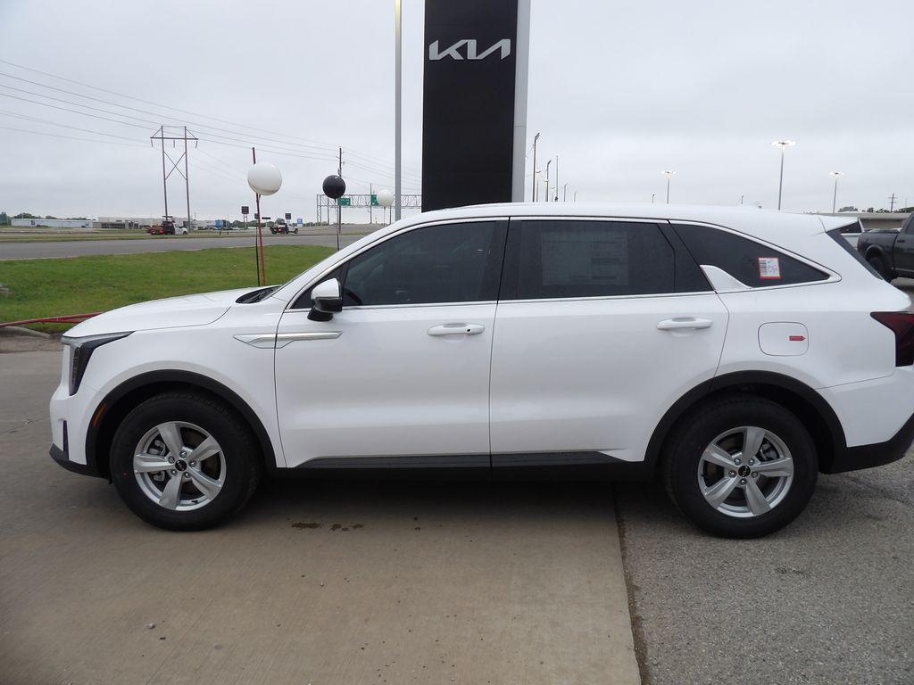 New 2026 Kia Sorento LX