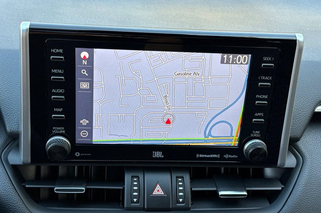 2021 Toyota RAV4 HYBRID SE — миниатюра 20