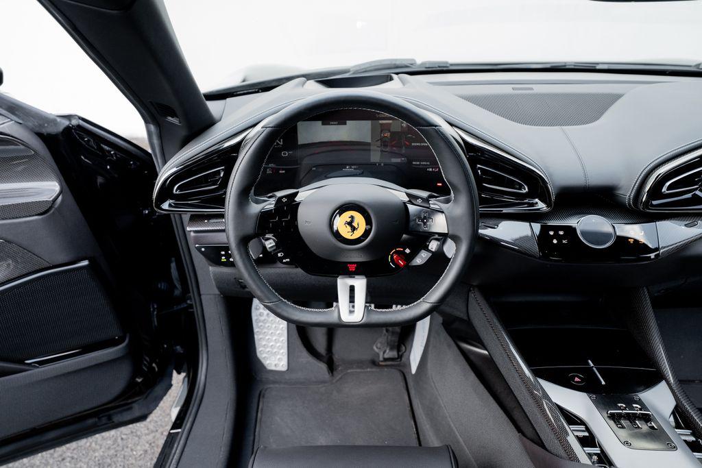 صورة مصغرة 39 لـ 2023 Ferrari PUROSANGUE BASE