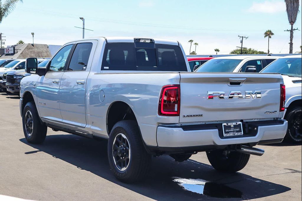 2026 RAM 2500 LARAMIE CREW CAB 4X4 6'4' BOX 照片 5
