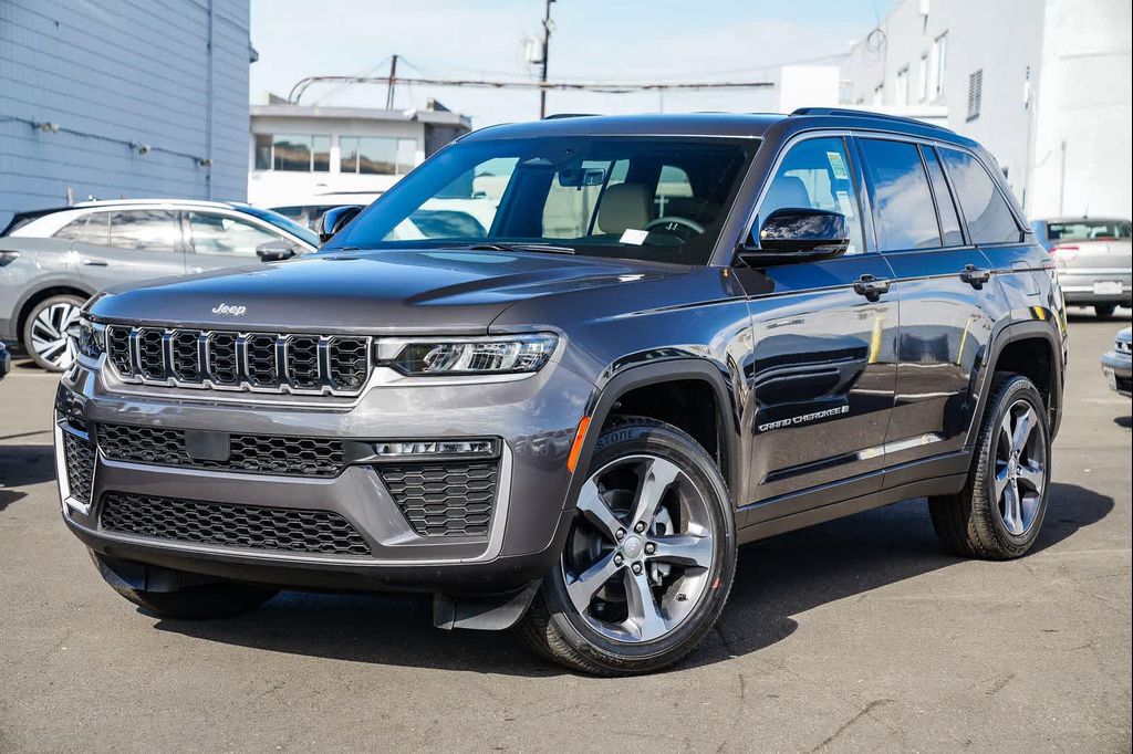 New 2026 Jeep Grand Cherokee Limited