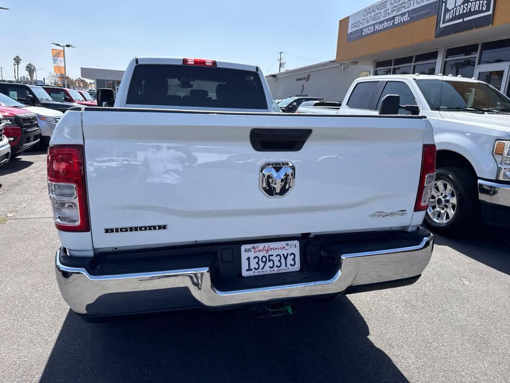 صورة مصغرة 15 لـ 2024 RAM 2500 BIG HORN CREW CAB 4X4 8' BOX