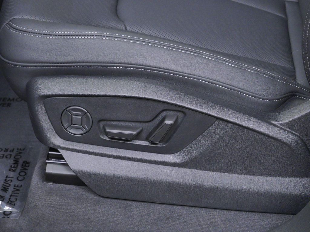 صورة مصغرة 11 لـ 2026 AUDI Q8 55 PREMIUM PLUS