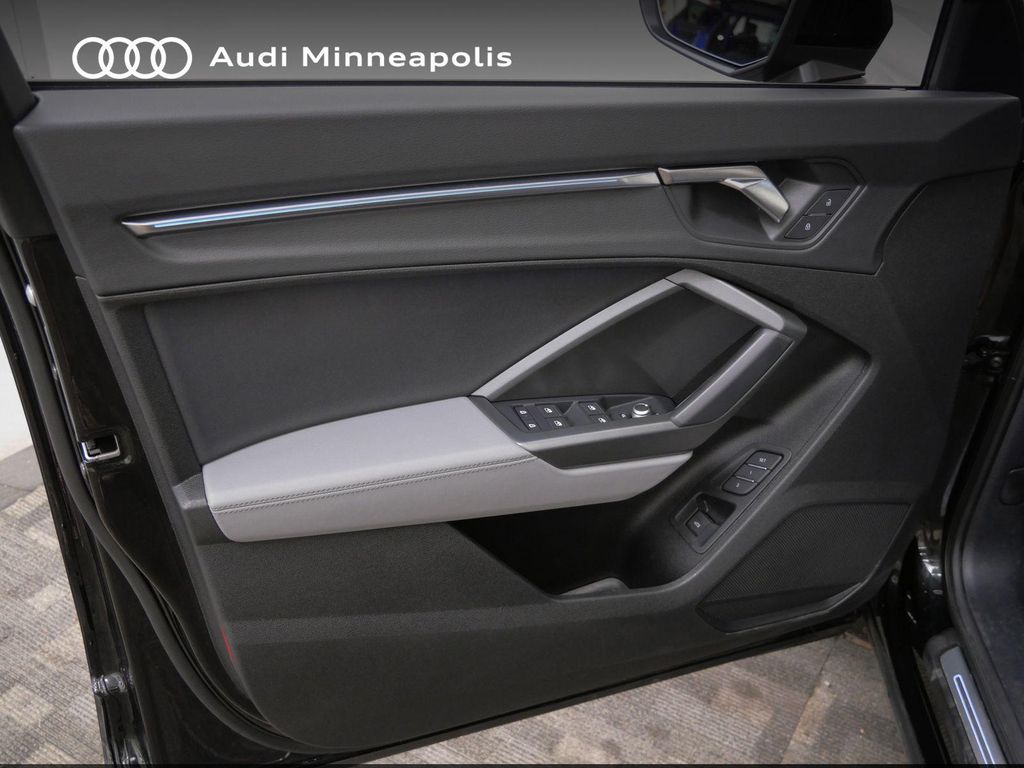 صورة مصغرة 13 لـ 2023 AUDI Q3 45 S LINE PREMIUM PLUS