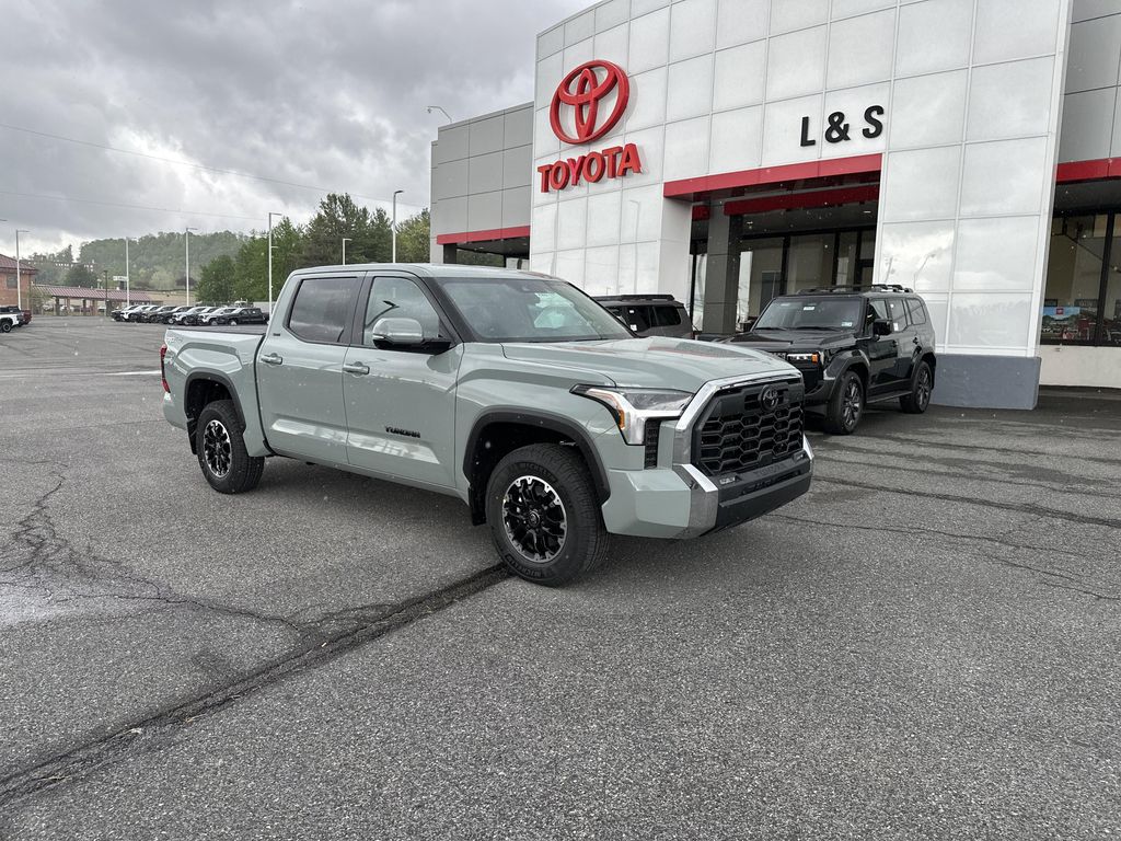 New 2026 Toyota Tundra SR5