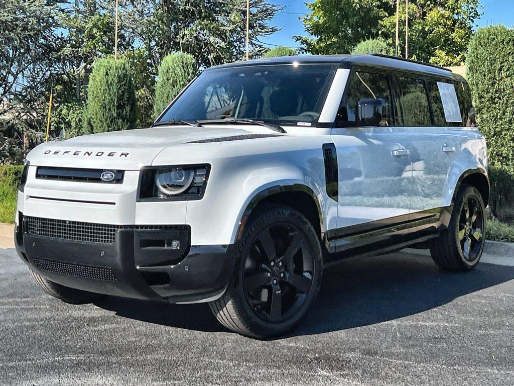 New 2026 Land Rover Defender P400 X-Dynamic SE