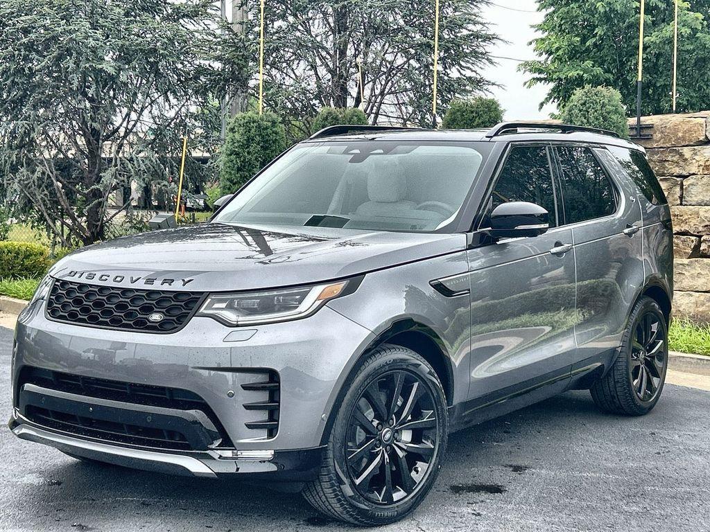 New 2026 Land Rover Discovery Dynamic SE