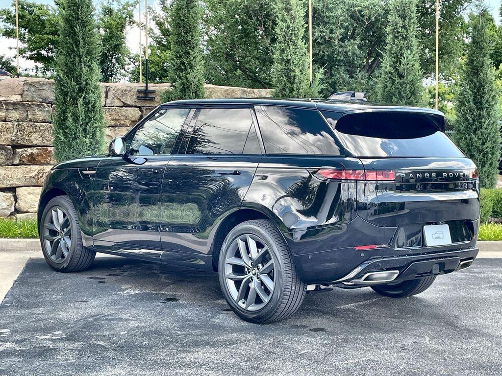 صورة 3 لـ 2024 LAND Rover RANGE ROVER SPORT DYNAMIC SE