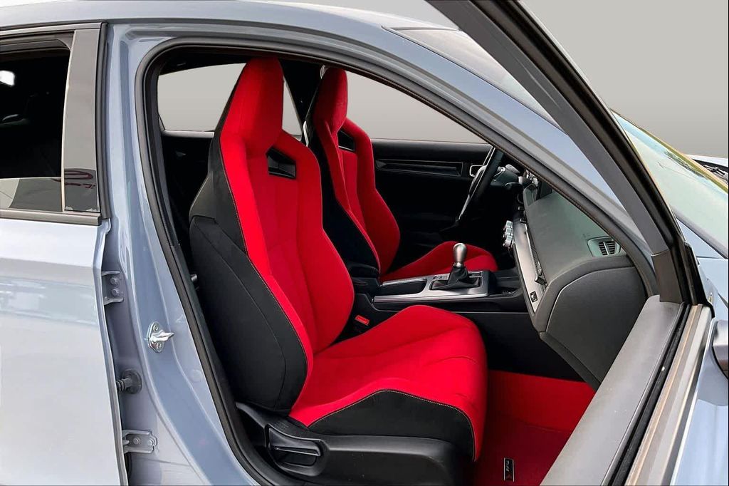 2025 Honda CIVIC TYPE R 照片 9