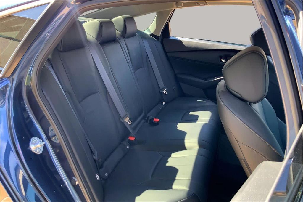 2023 Honda ACCORD HYBRID EX-L — миниатюра 19