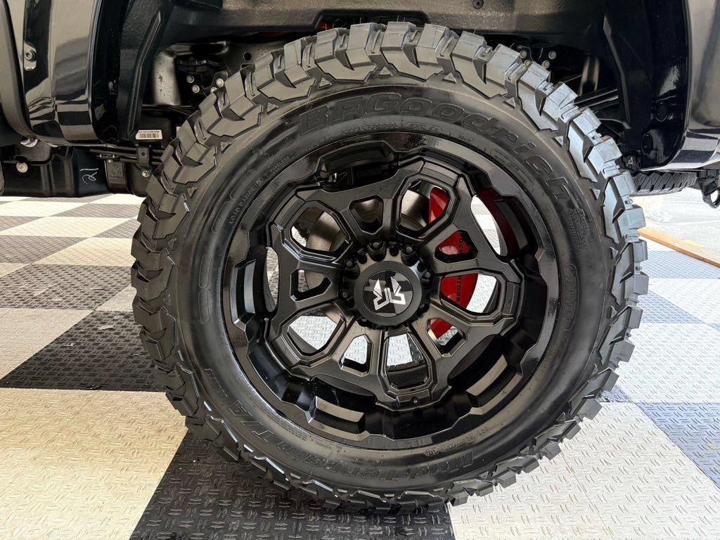 2026 FORD F-250 LARIAT thumbnail 13