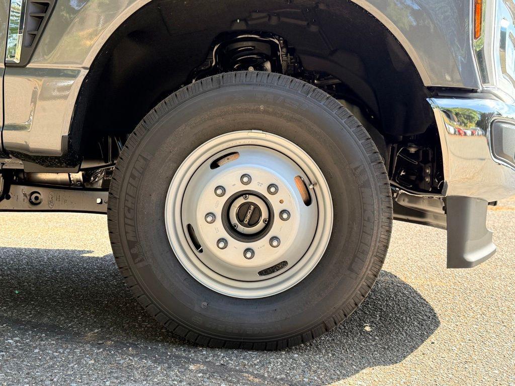 2026 FORD F-350 XLT — миниатюра 28