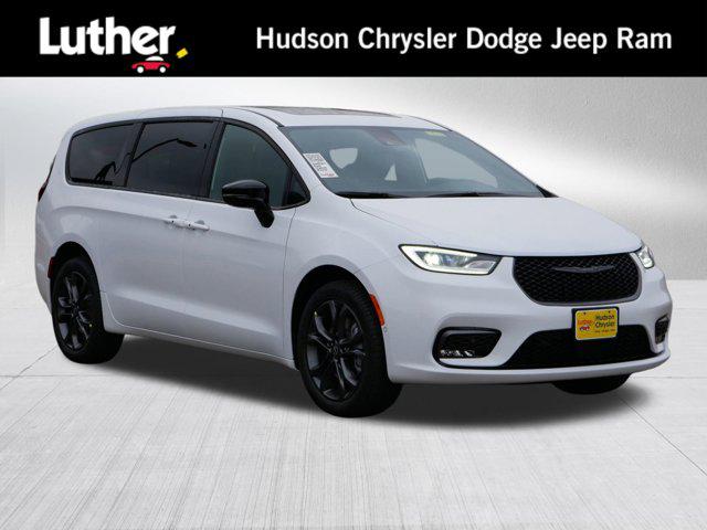 New 2026 Chrysler Pacifica L