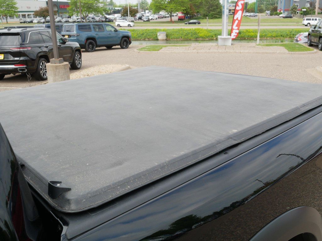صورة مصغرة 36 لـ 2024 RAM 1500 CLASSIC WARLOCK CREW CAB 4X4 5'7' BOX