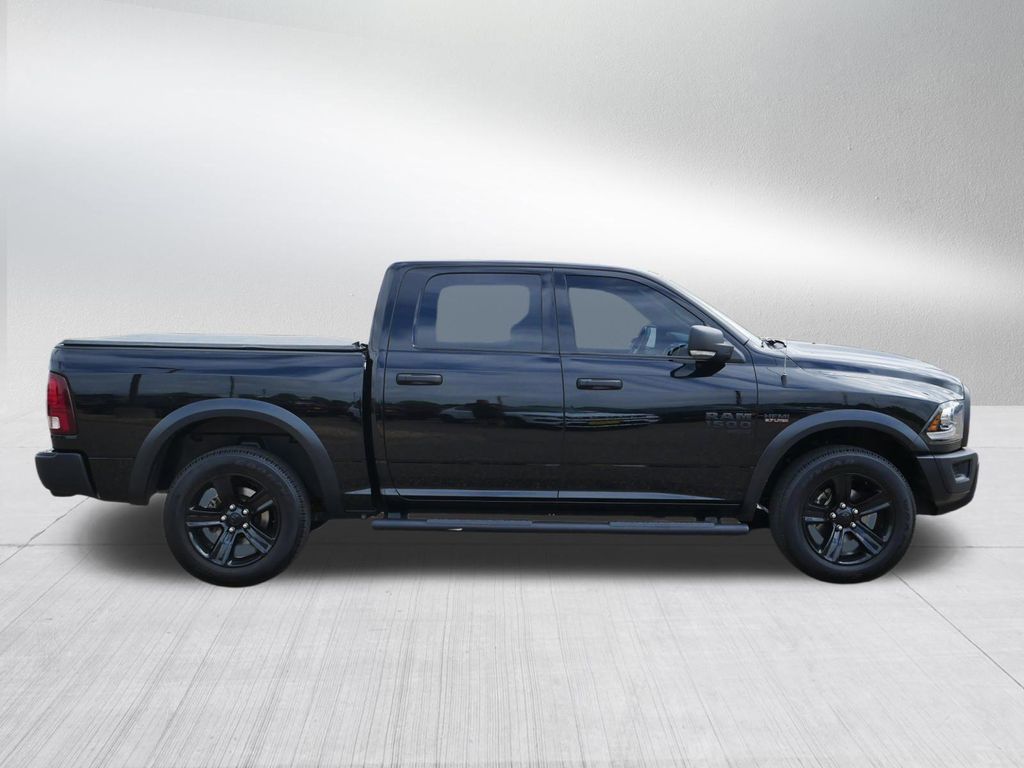 2024 RAM 1500 CLASSIC WARLOCK CREW CAB 4X4 5'7' BOX — фото 8