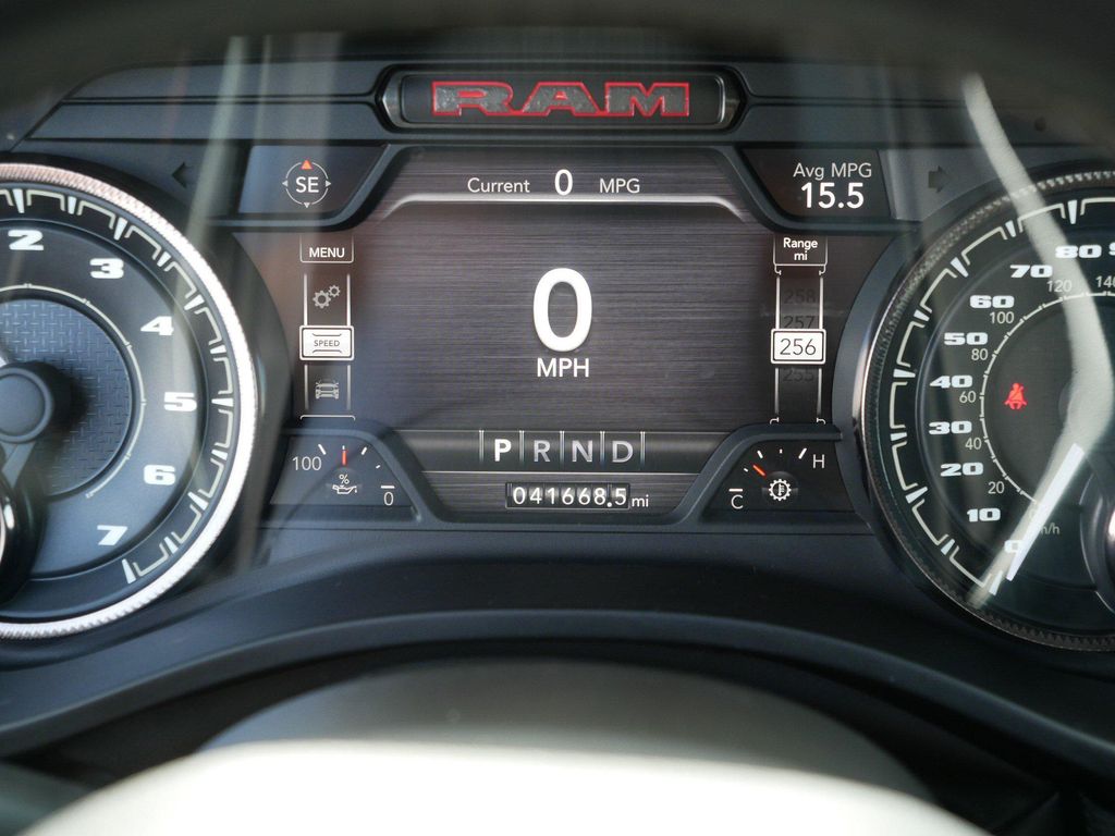 2022 RAM 1500 LARAMIE — миниатюра 21