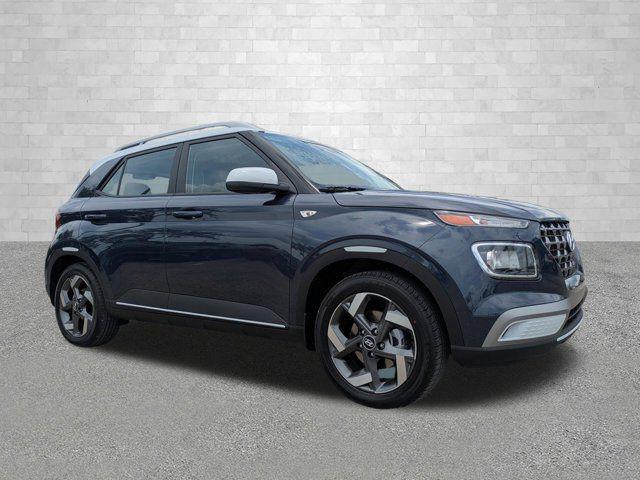 New 2026 Hyundai VENUE SEL w/Two-Tone Roof