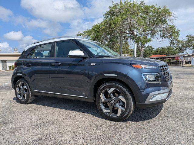 New 2026 Hyundai VENUE SEL w/Two-Tone Roof