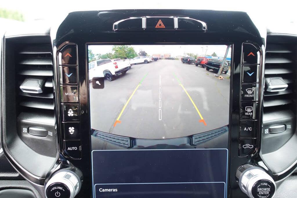 صورة مصغرة 56 لـ 2023 RAM 1500 SPORT
