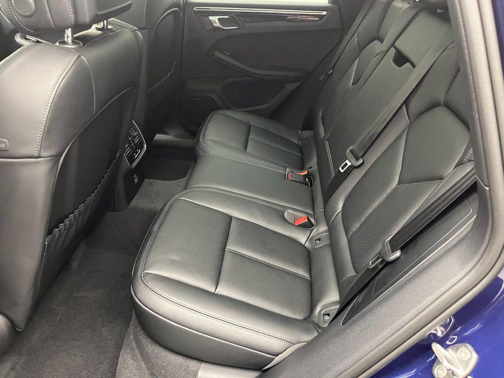 صورة مصغرة 30 لـ 2026 Porsche MACAN