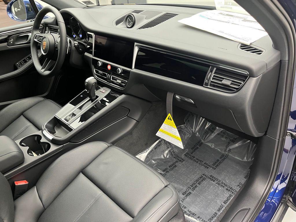 صورة مصغرة 33 لـ 2026 Porsche MACAN
