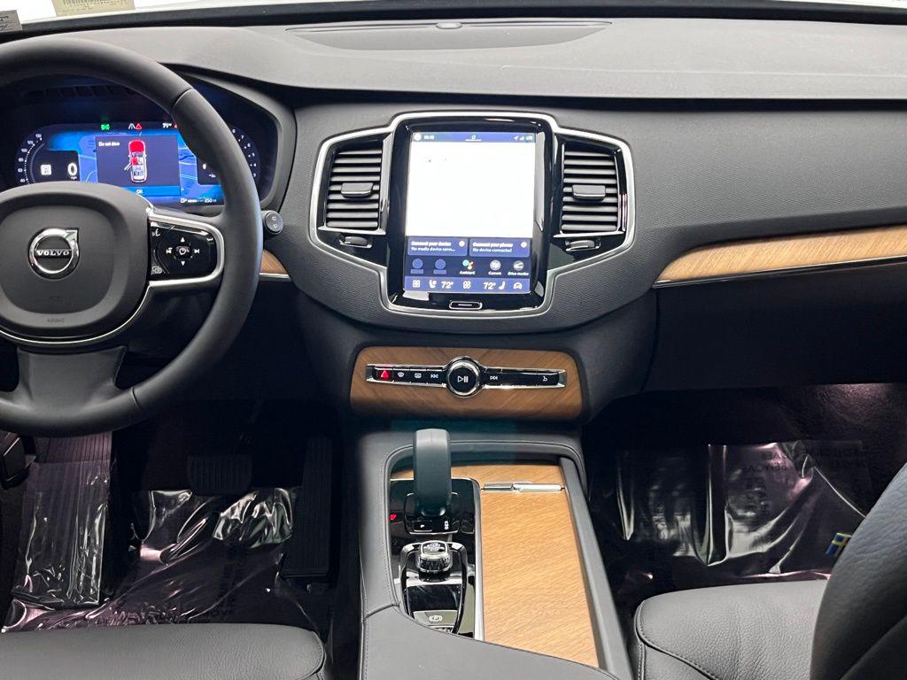 2025 Volvo XC90 B6 PLUS 7-SEATER thumbnail 26