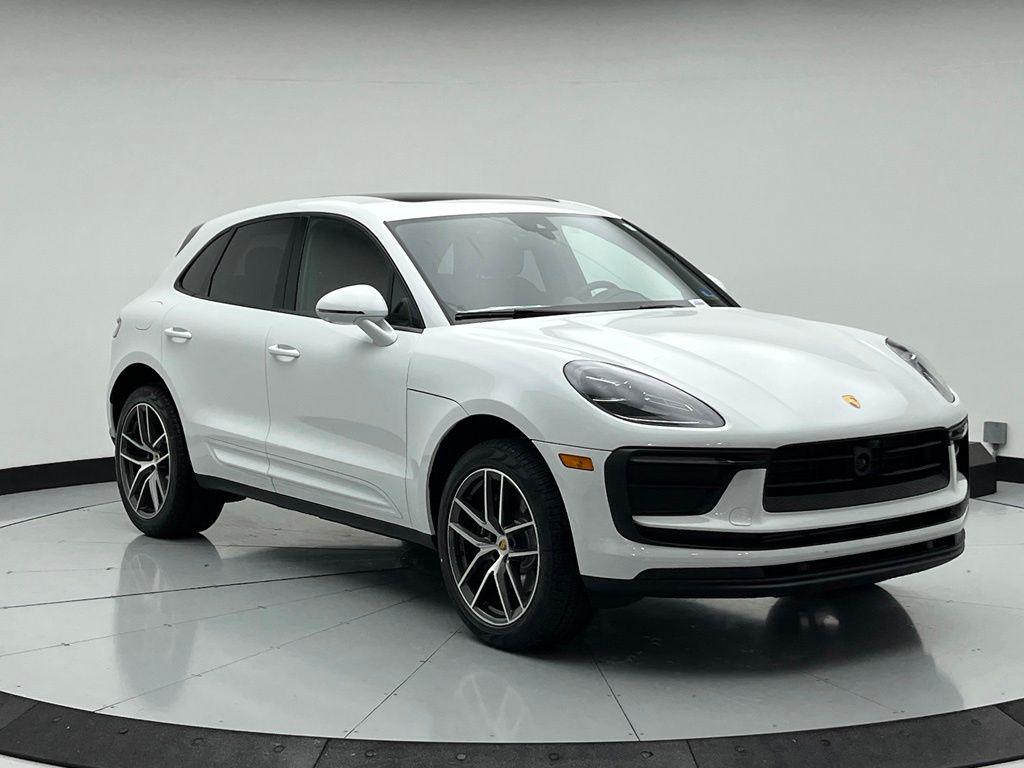 صورة 9 لـ 2026 Porsche MACAN