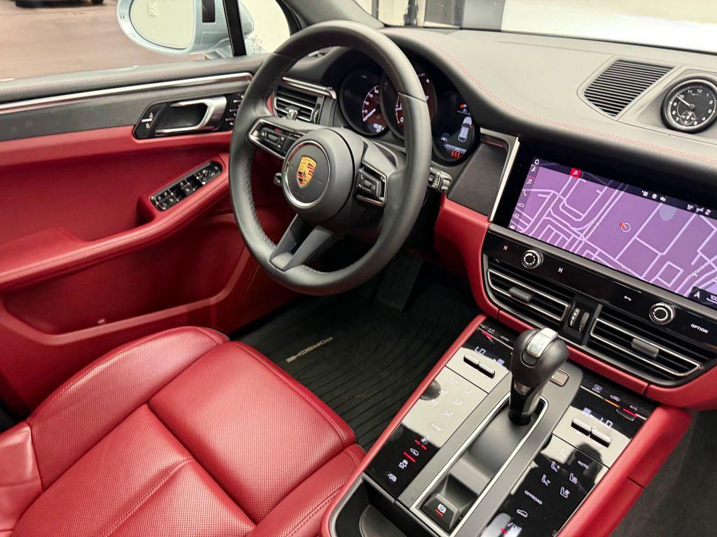 صورة مصغرة 49 لـ 2024 Porsche MACAN MACAN GTS