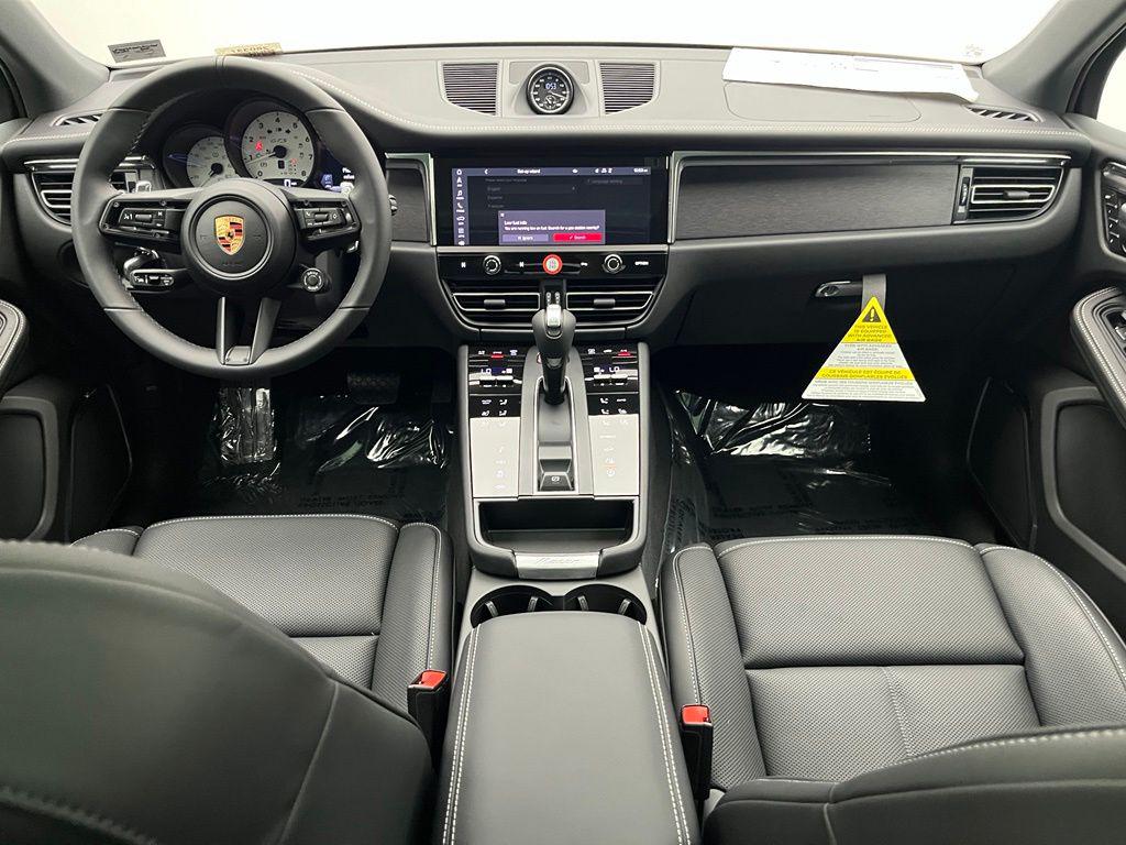 2026 Porsche MACAN MACAN GTS — миниатюра 28