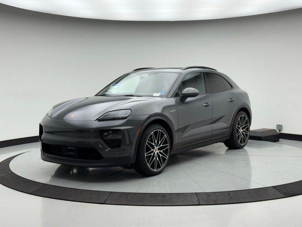 New 2026 Porsche Macan Macan Electric 4