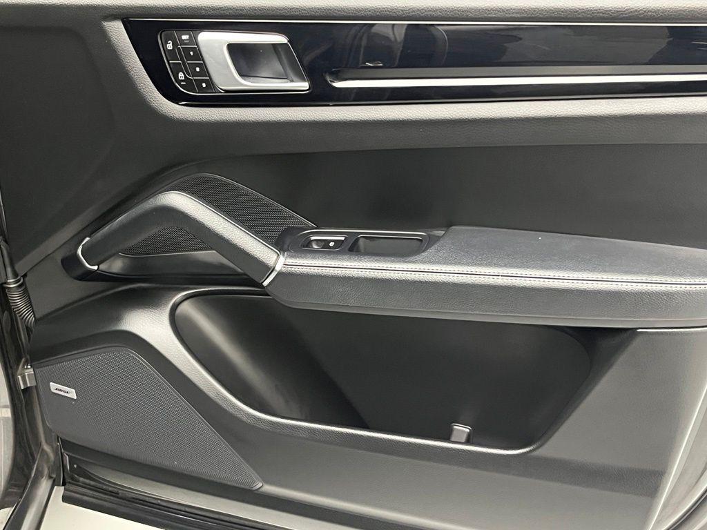 2022 Porsche CAYENNE — миниатюра 55