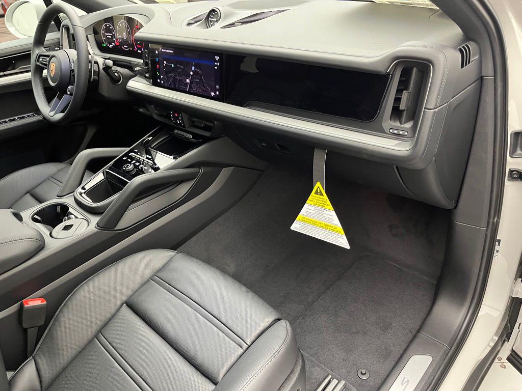 2026 Porsche CAYENNE S 缩略图 28
