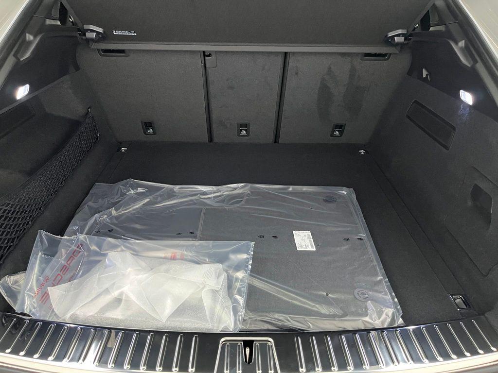 2026 Porsche CAYENNE S 缩略图 25