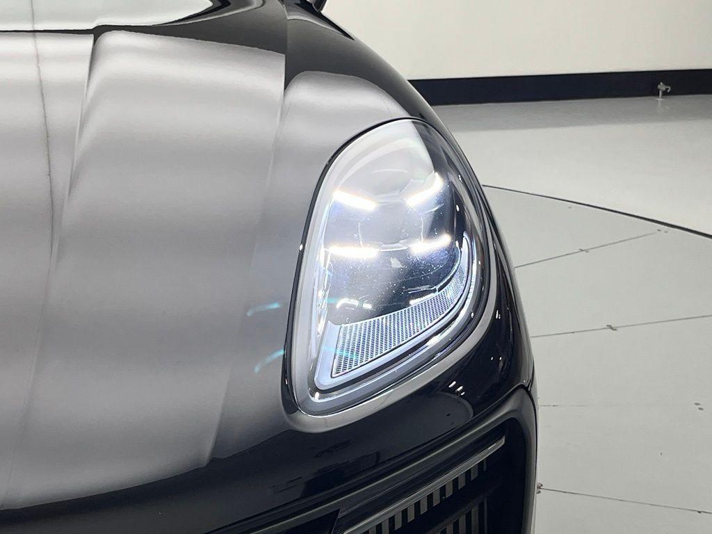صورة مصغرة 61 لـ 2024 Porsche MACAN MACAN GTS