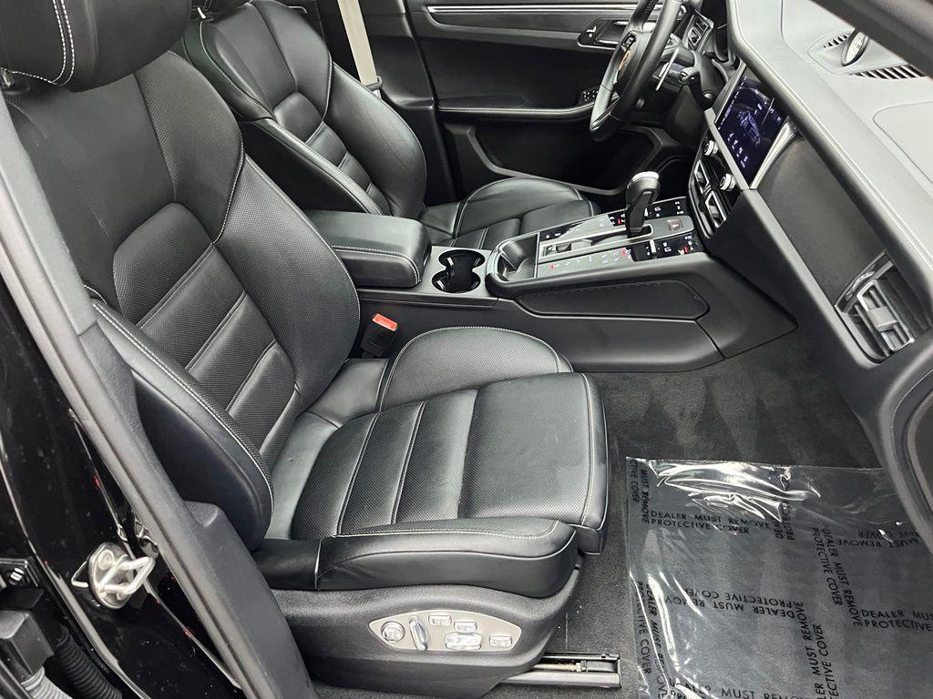 صورة مصغرة 49 لـ 2024 Porsche MACAN MACAN GTS