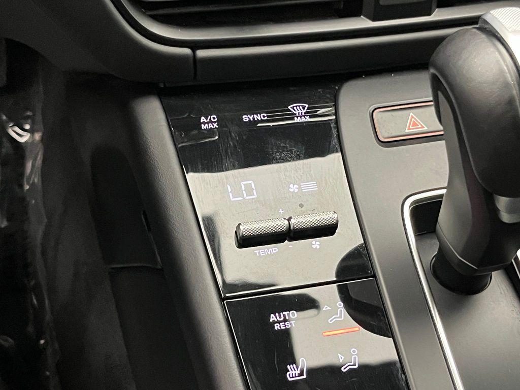 صورة مصغرة 18 لـ 2024 Porsche MACAN MACAN GTS