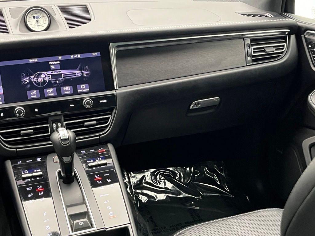 صورة مصغرة 42 لـ 2024 Porsche MACAN MACAN GTS