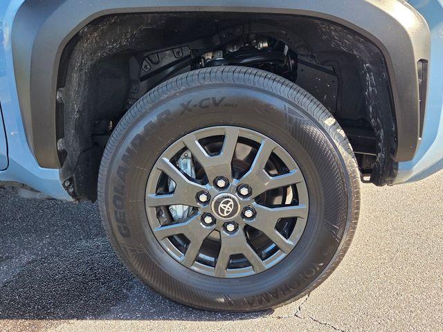 صورة 9 لـ 2025 Toyota 4RUNNER SR5