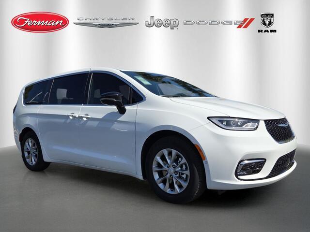 New 2026 Chrysler Pacifica Limited