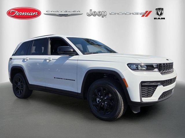 New 2026 Jeep Grand Cherokee Laredo
