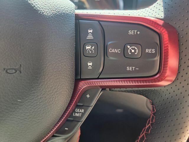 صورة مصغرة 28 لـ 2026 RAM 1500 REBEL