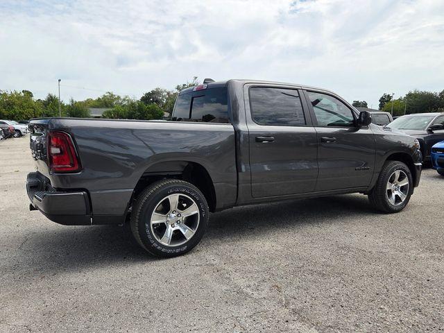 صورة 9 لـ 2026 RAM 1500 EXPRESS