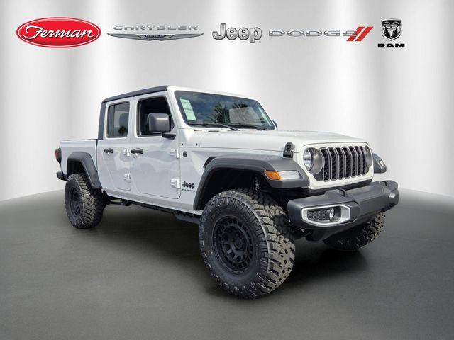 New 2026 Jeep Gladiator Sport