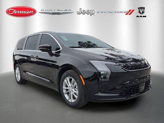 New 2027 Chrysler Pacifica SELECT