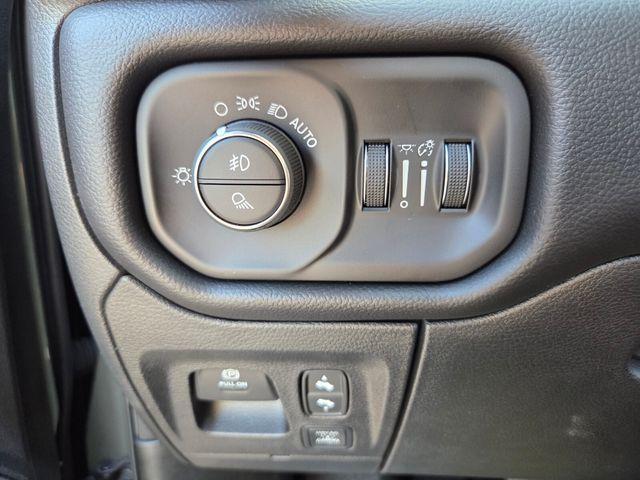 صورة مصغرة 23 لـ 2026 RAM 1500 LARAMIE